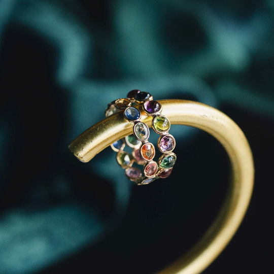 18ct Gold Rainbow Sapphire Ring