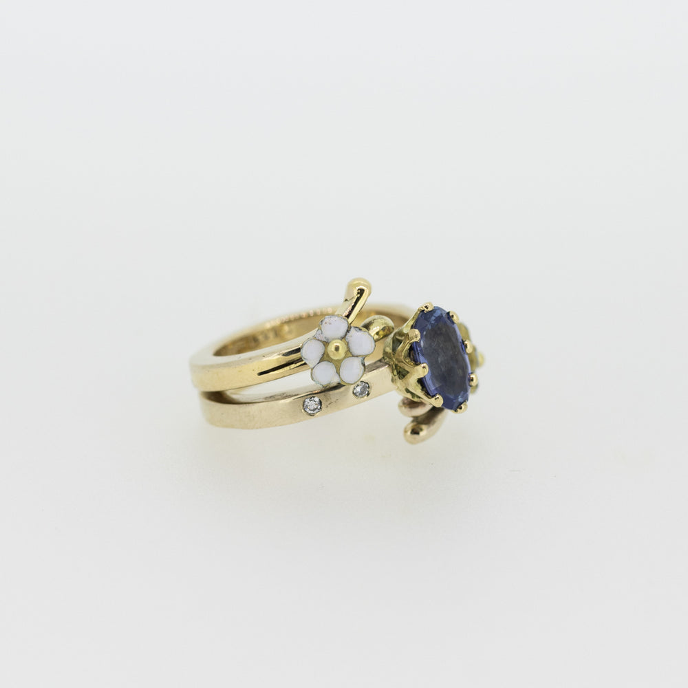 Sapphire Ring with Daisys