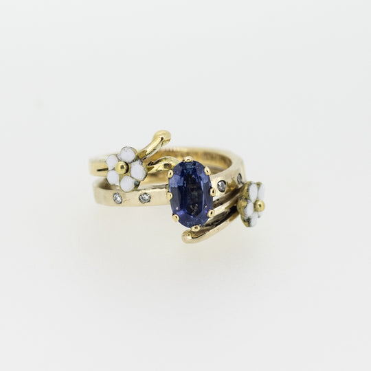 Sapphire Ring with Daisys