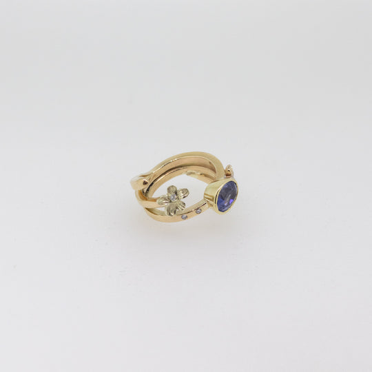 9ct Gold Blue Sapphire & Diamond Blue Ring