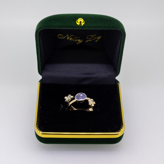 9ct Gold Blue Sapphire & Diamond Blue Ring