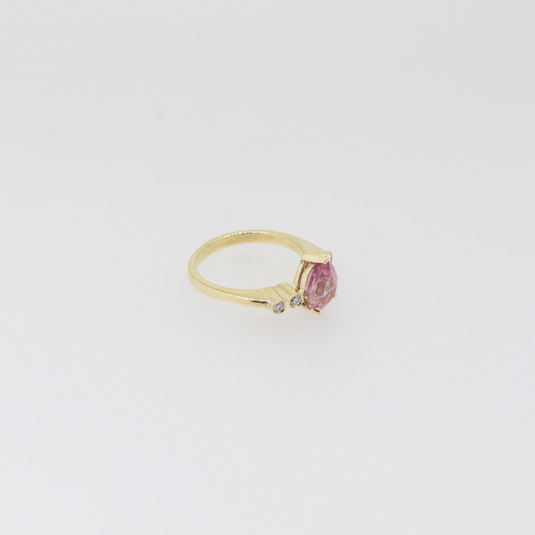 9ct Gold Padparadscha Sapphire & Diamond Pink Ring