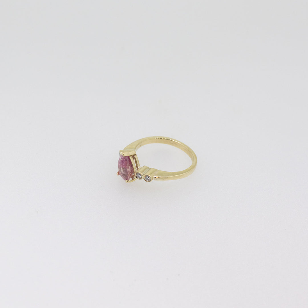 9ct Gold Padparadscha Sapphire & Diamond Pink Ring
