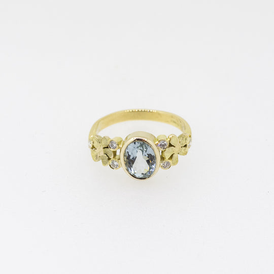 18ct Gold Aquamarine & Diamond Ring