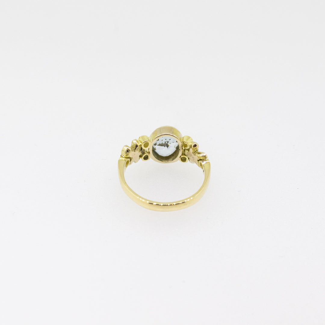 18ct Gold Aquamarine & Diamond Ring