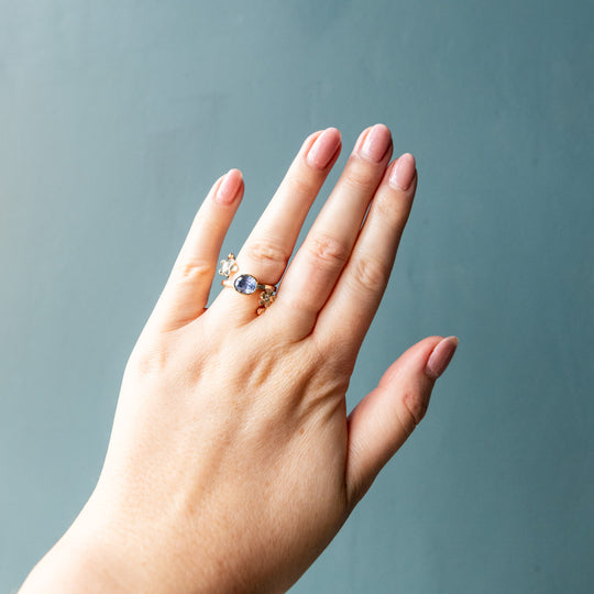 9ct Gold Blue Sapphire & Diamond Blue Ring