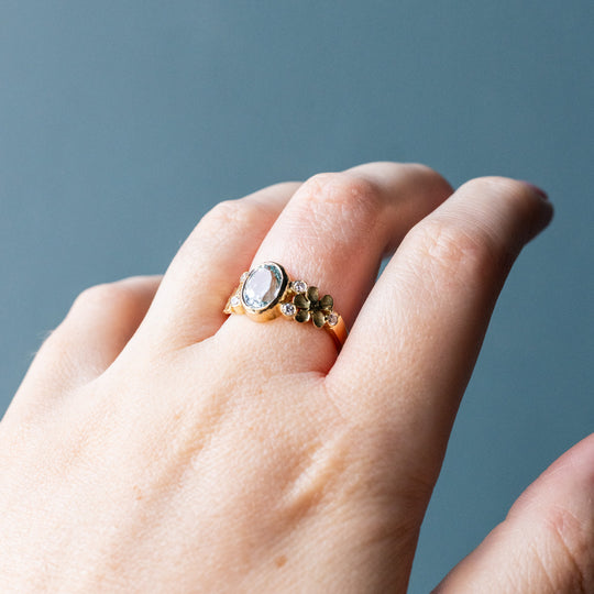 18ct Gold Aquamarine & Diamond Ring