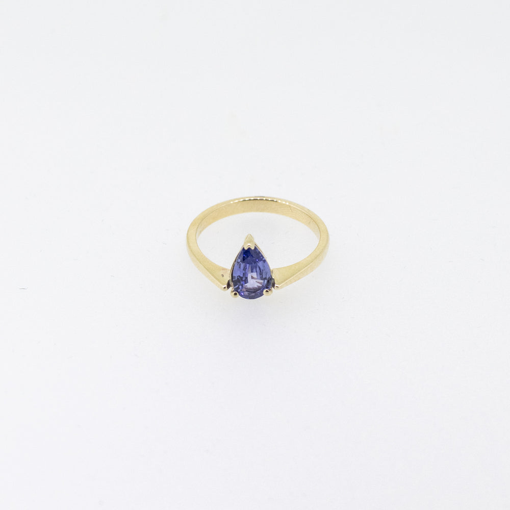 9ct Gold Sri Lankan Blue Sapphire Ring