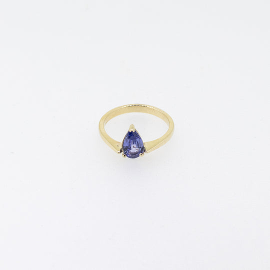 9ct Gold Sri Lankan Blue Sapphire Ring