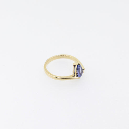 9ct Gold Sri Lankan Blue Sapphire Ring