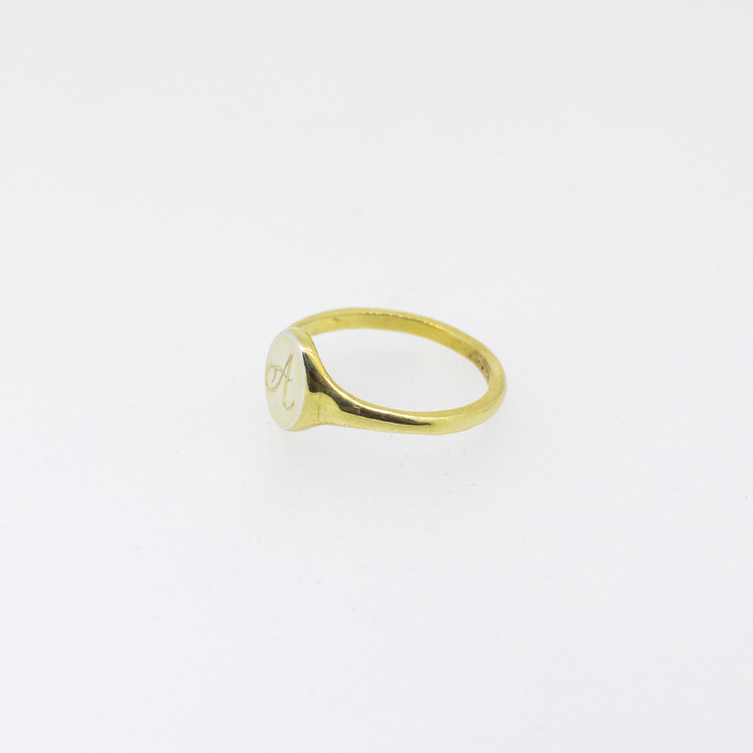 9ct Gold Hand-Engraved Oval Signet Ring