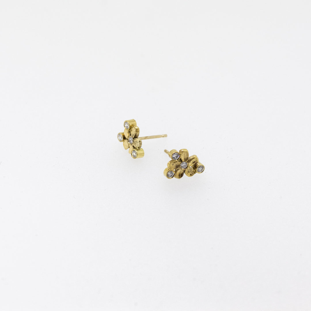 18ct Gold Floral Diamond Earrings