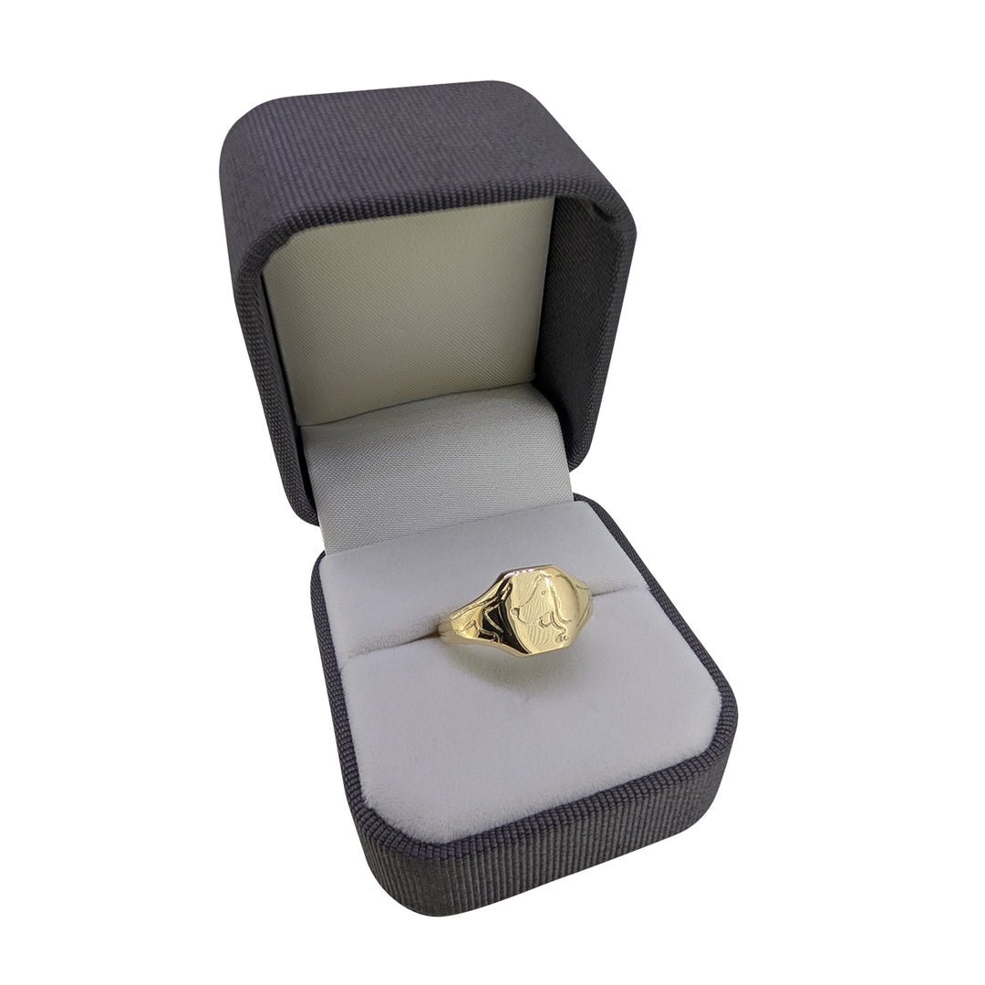 9ct Gold Dachshund Signet Ring – Bespoke Engraved Sausage Dog Pet Ring