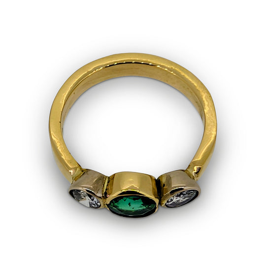 Natural Colombian Emerald Ring in 18ct Yellow Gold with Diamonds