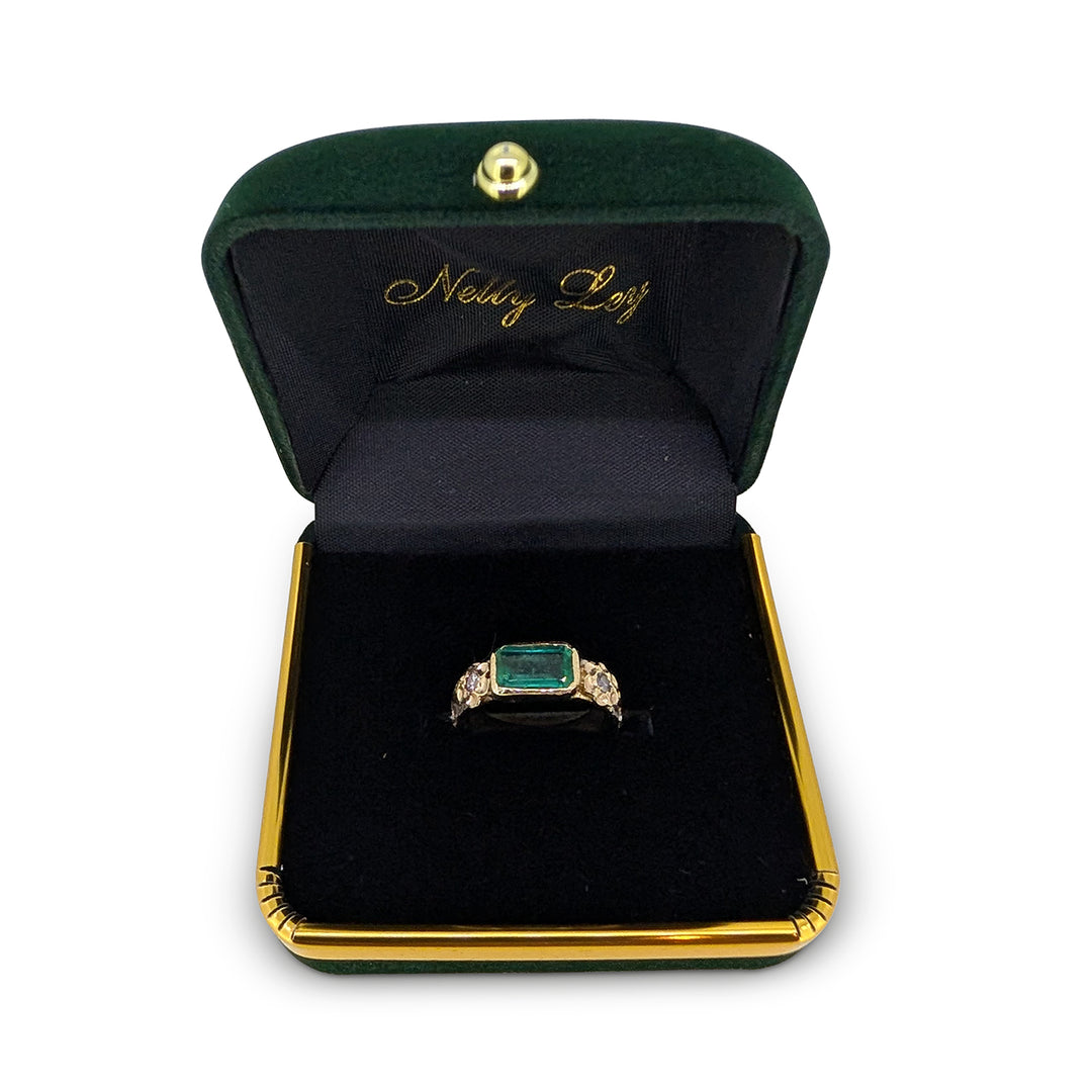 18ct White & Yellow Gold Emerald and Diamond Ring – Zambian Emerald with Floral Design