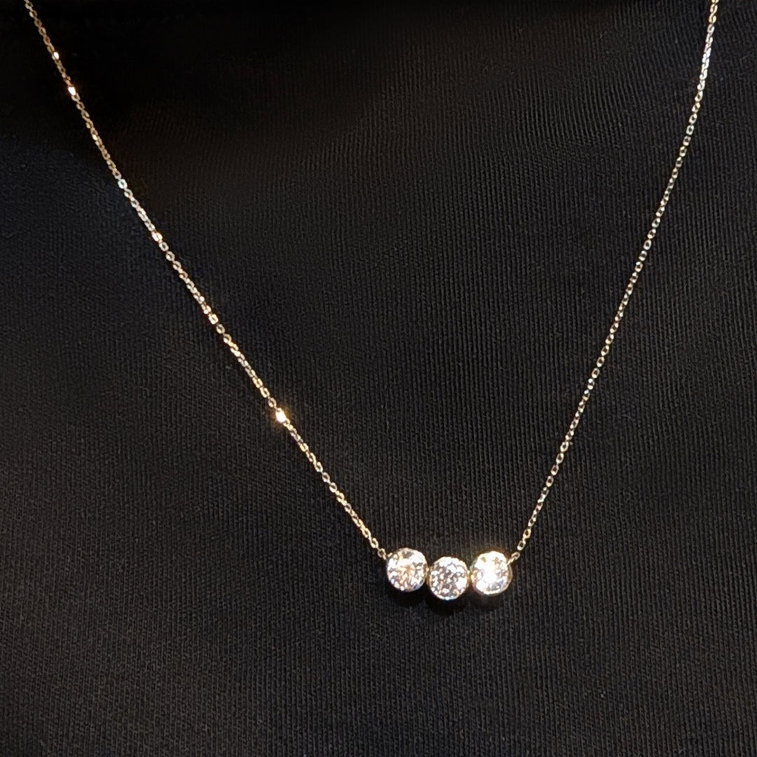 18ct White Gold Diamond Trilogy Necklace