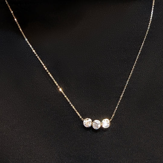 18ct White Gold Diamond Trilogy Necklace
