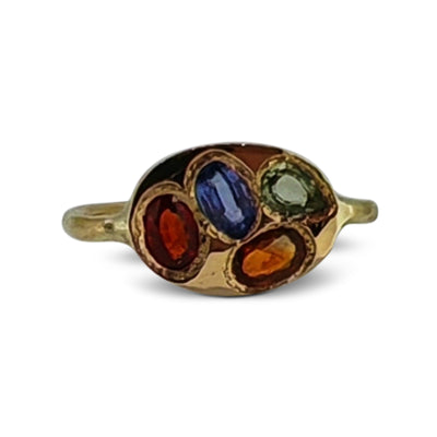 9ct Yellow Gold Oval Disc Ring – Delicate Handmade Natural Sapphires