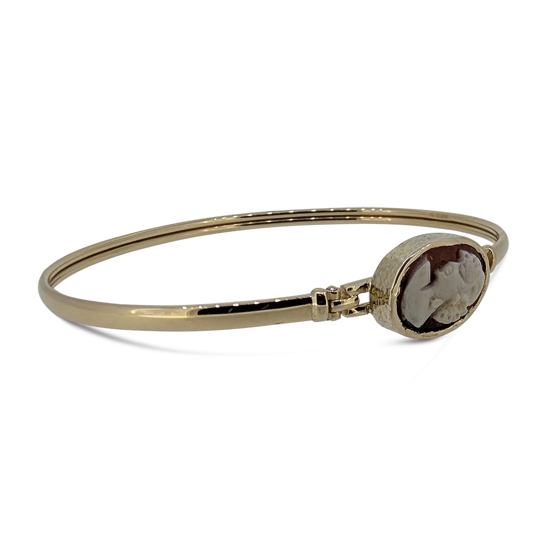 Hand-Carved Shell Cameo Bracelet in 9ct Gold