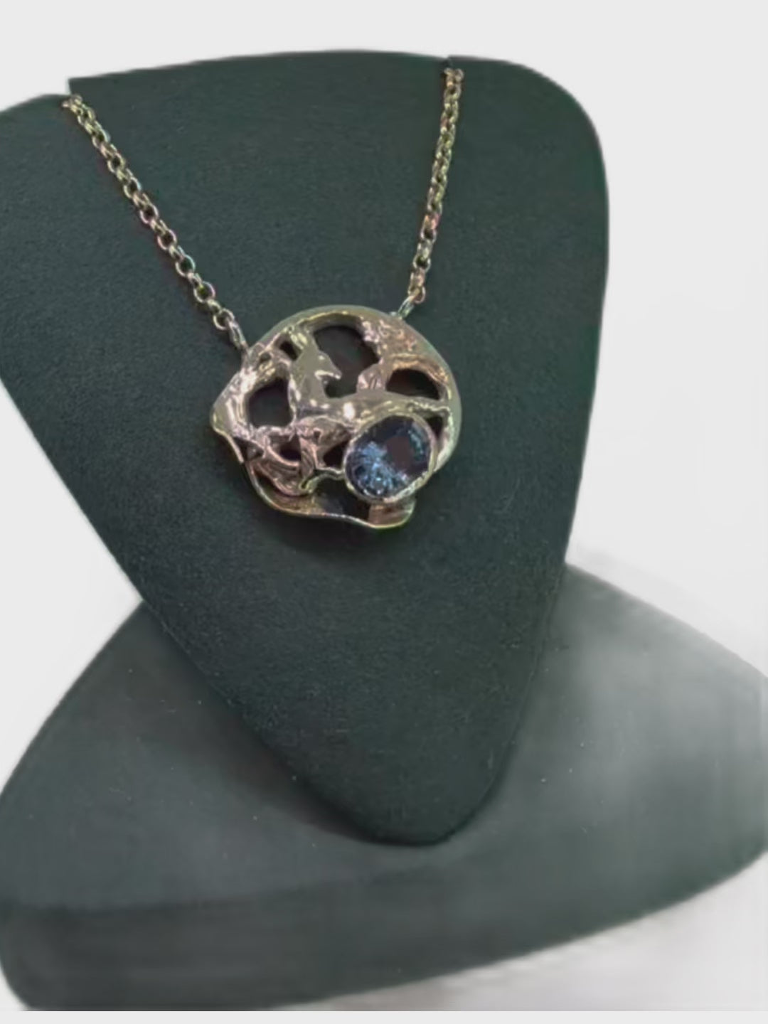 9ct Gold Swiss Topaz Deer Pendant